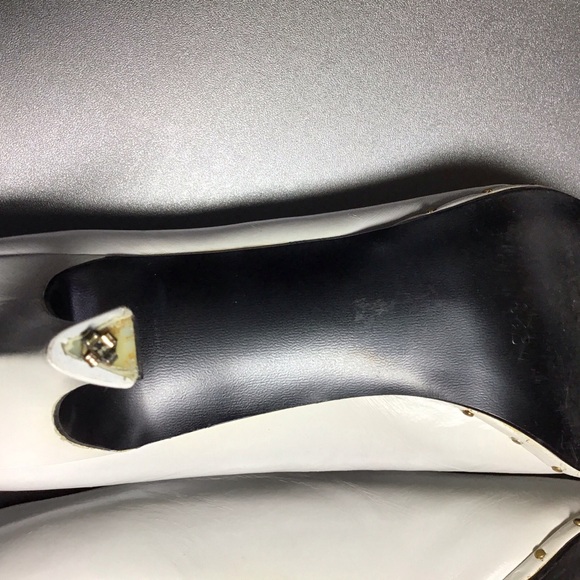 VINTAGE ROSINA FERRAGAMO SCHIAVONE LEATHER SHOES 8.5 MED NEED HEEL  REPAIR - Picture 7 of 9